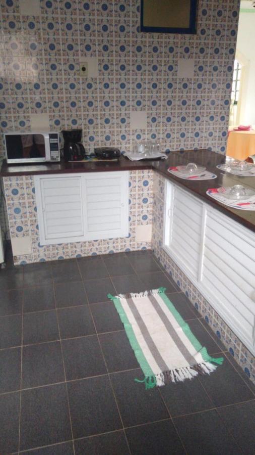 Casa Terrea A 2 Min Da Praia Dos Anjos Араял до Кабо Екстериор снимка